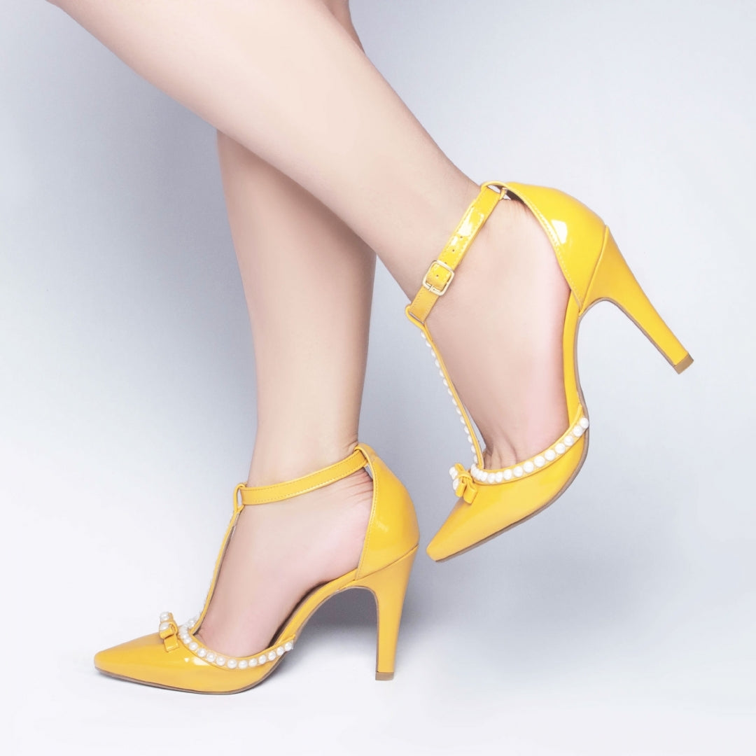 Sapato Scarpin Feminino em Pérolas com Fivela - Nancy Torricella