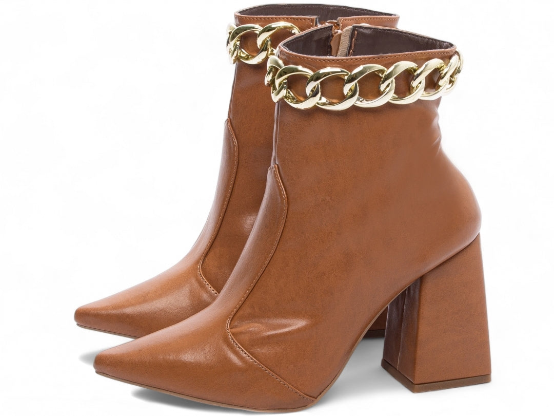 Bota Feminina Bico Fino Liso com Corrente - Fusion Torricella