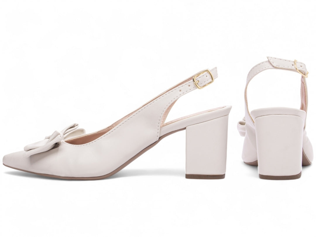 Sapato Scarpin Feminino com Laço e Fivela - Carmin Torricella