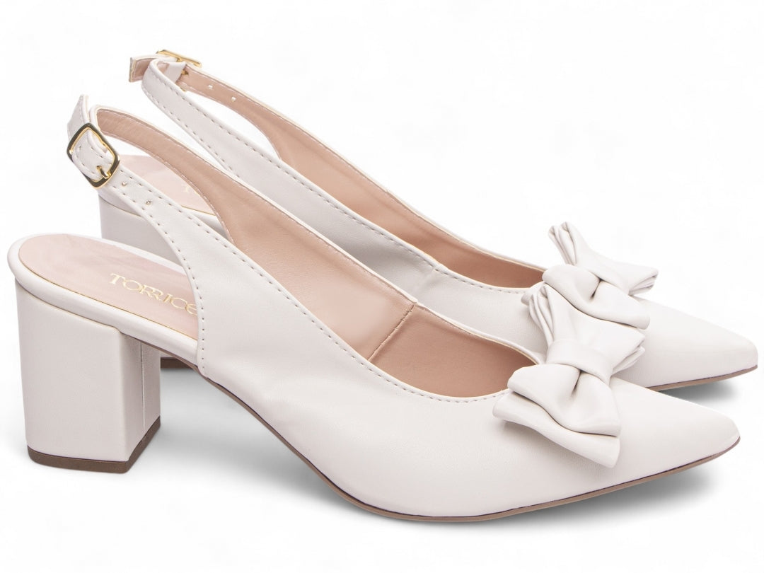 Sapato Scarpin Feminino com Laço e Fivela - Carmin Torricella