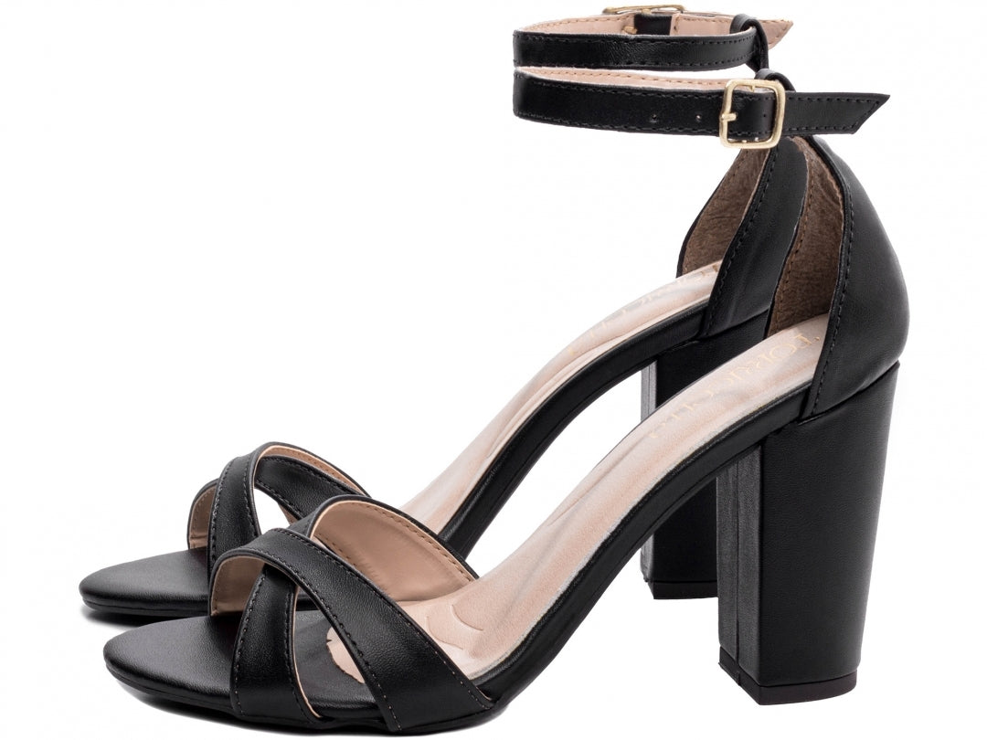 Sandália Feminina Clássica com Fivela - Meg Torricella