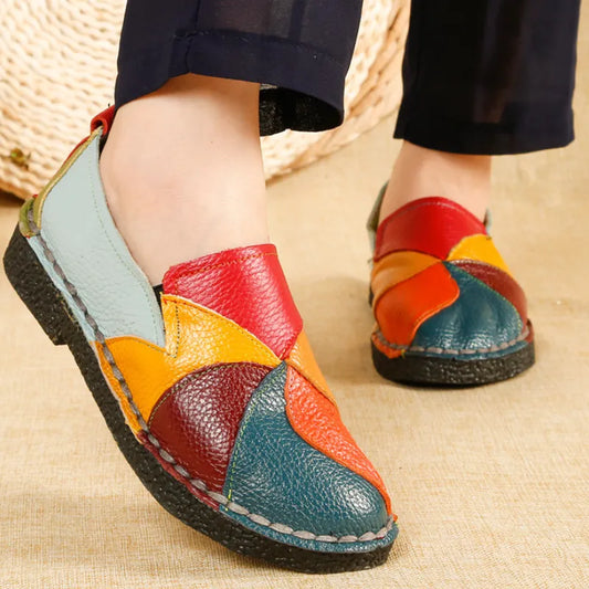O Sapato Mocassim Feminino Brella oferece uma combinação única de estilo retro, étnico e conforto contemporâneo. Mocassim Mocassim Ortopédico Mocassim Antiderrapante Sapatilha Mocassim Mocassim Casual Mocassim Colorido Mocassim Elegante Mocassim Flexível Mocassim Moderna Sapato Mocassim Sapato Colorido Sapato Mocassim Feminino de Couro Retro Étnico Macio de Bico Redondo Slip On - Deluzen