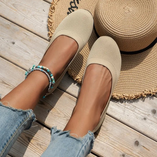 A Sapatilha Feminina Starius é uma escolha leve, flexível e contemporânea para o dia a dia. Sapatilha Sapatilha Confortável Sapatilha Leve Sapatilha Ortopédica Sapatilha Flexível Sapatilha Para Trabalhar Sapatilha de Caminhada Sapatilha Simples Sapatilha Slip On Sapatilha de Passeio Sapatilha Feminina Slip On Leve e Flexível - Deluzen