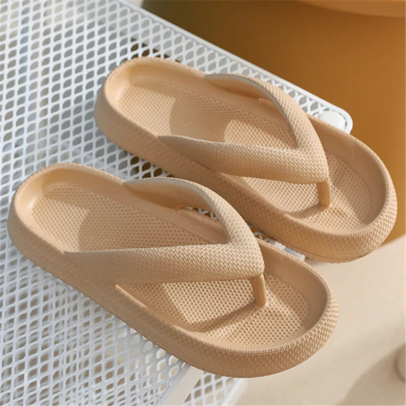 O Chinelo Plataforma Nuvem MDS Lines oferece uma experiência única de conforto com um toque de estilo moderno. Flat Plataforma Flat de Verão Flat Colorido Flat Antiderrapante Chinelos Macios Chinelo Nuvem Chinelo Moderno Chinelo Macio Chinelo Flat Chinelo de Casa Chinelo Colorido Chinelo Antiqueda Chinelo Anti Derrapante Chinelo Plataforma Nuvem Macio e Antiderrapante - Deluzen