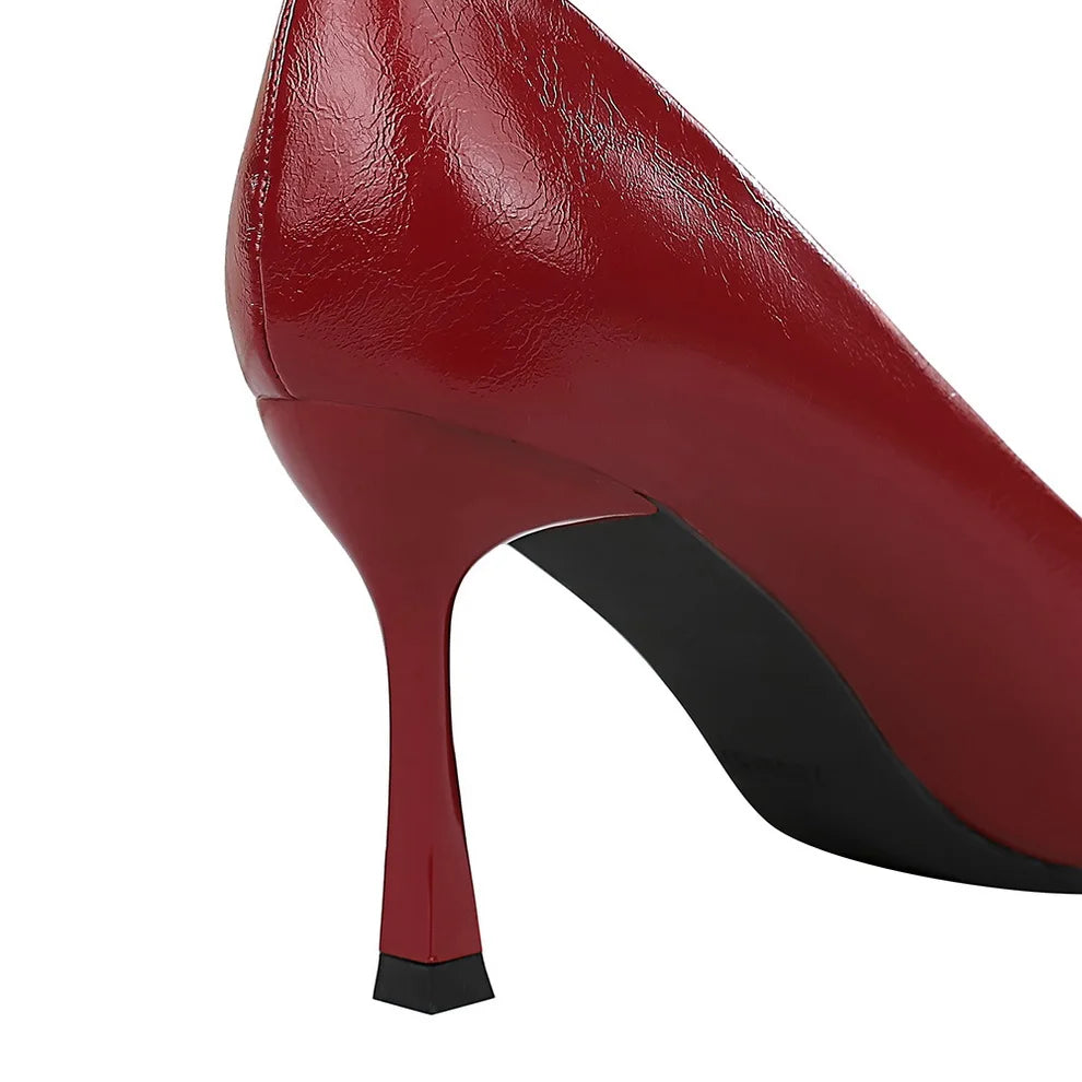 O Scarpin Feminino WRK Bigtree é uma escolha que une elegância e conforto, apresentando um design em salto alto. Scarpin Scarpin Moderno Scarpin Salto Fino Scarpin Clássico Scarpin Fino Scarpin Para Festas Scarpin Para Trabalhar Scarpin Fashion Scarpin 8cm Scarpin com Adereço Scarpin Confortável Scarpin Leve Salto Alto Confortável Scarpin Feminino em Salto Alto Confortável - Deluzen