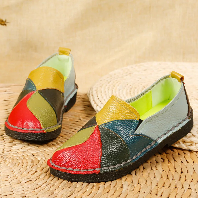 O Sapato Mocassim Feminino Brella oferece uma combinação única de estilo retro, étnico e conforto contemporâneo. Mocassim Mocassim Ortopédico Mocassim Antiderrapante Sapatilha Mocassim Mocassim Casual Mocassim Colorido Mocassim Elegante Mocassim Flexível Mocassim Moderna Sapato Mocassim Sapato Colorido Sapato Mocassim Feminino de Couro Retro Étnico Macio de Bico Redondo Slip On - Deluzen