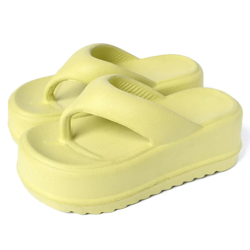 O Chinelo Flat Feminino Plataforma Sunsea é uma opção que combina estilo, conforto e segurança. Chinelo Macio Chinelo Moderno Chinelo Colorido Chinelos Macios Chinelo Anti Derrapante Chinelo Antiqueda Chinelo de Casa Chinelo Nuvem Chinelo Flat Chinelos De Nuvem Chinelo Sandália Chinelo Confortável Chinelo Plataforma Sandália Flat Flat Colorido Flat de Verão Flat Plataforma Chinelo Flat Feminino Plataforma Macio e Antiderrapante - Deluzen