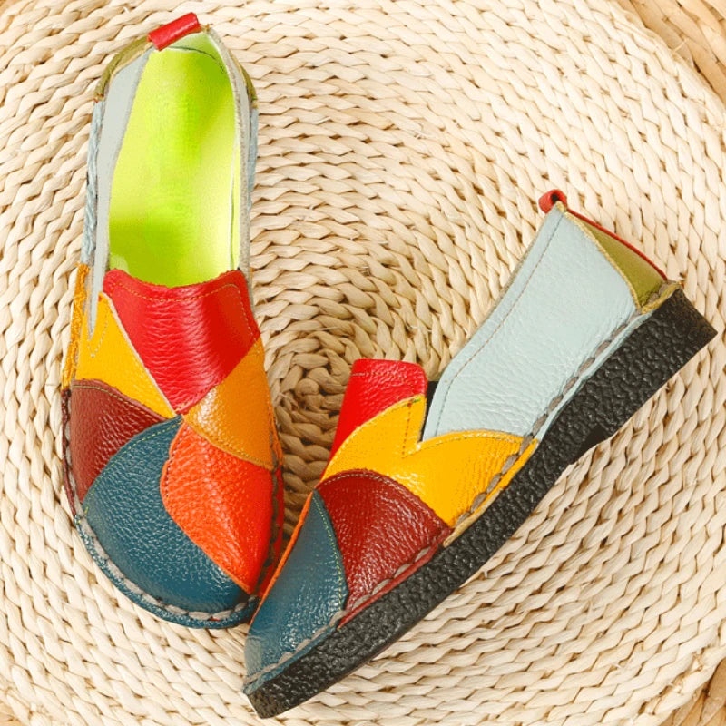 O Sapato Mocassim Feminino Brella oferece uma combinação única de estilo retro, étnico e conforto contemporâneo. Mocassim Mocassim Ortopédico Mocassim Antiderrapante Sapatilha Mocassim Mocassim Casual Mocassim Colorido Mocassim Elegante Mocassim Flexível Mocassim Moderna Sapato Mocassim Sapato Colorido Sapato Mocassim Feminino de Couro Retro Étnico Macio de Bico Redondo Slip On - Deluzen