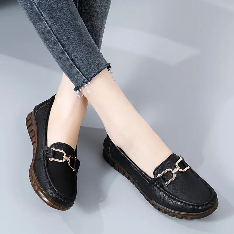 O Mocassim Feminino Lavita é uma escolha casual que combina estilo, praticidade e conforto. Mocassim Mocassim Ortopédico Sapatilha Mocassim Mocassim Antiderrapante Mocassim Casual Mocassim Elegante Mocassim Flexível Mocassim Moderna Sapato Mocassim Mocassim de Luxo Mocassim Moderno Mocassim Feminino Casual Slip On Flexível e Antiderrapante - Deluzen