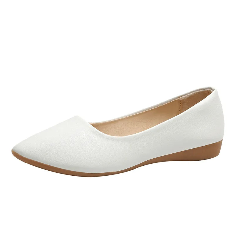A Sapatilha Feminina Cloe é uma escolha básica, leve e confortável para o dia a dia. Sapatilha Slip On Sapatilha Simples Sapatilha Para Trabalhar Sapatilha Ortopédica Sapatilha Moderna Sapatilha Leve Sapatilha Flexível Sapatilha de Passeio Sapatilha Bico Mole Sapatilha Sapatilha Feminina Básica Leve e Confortável - Deluzen