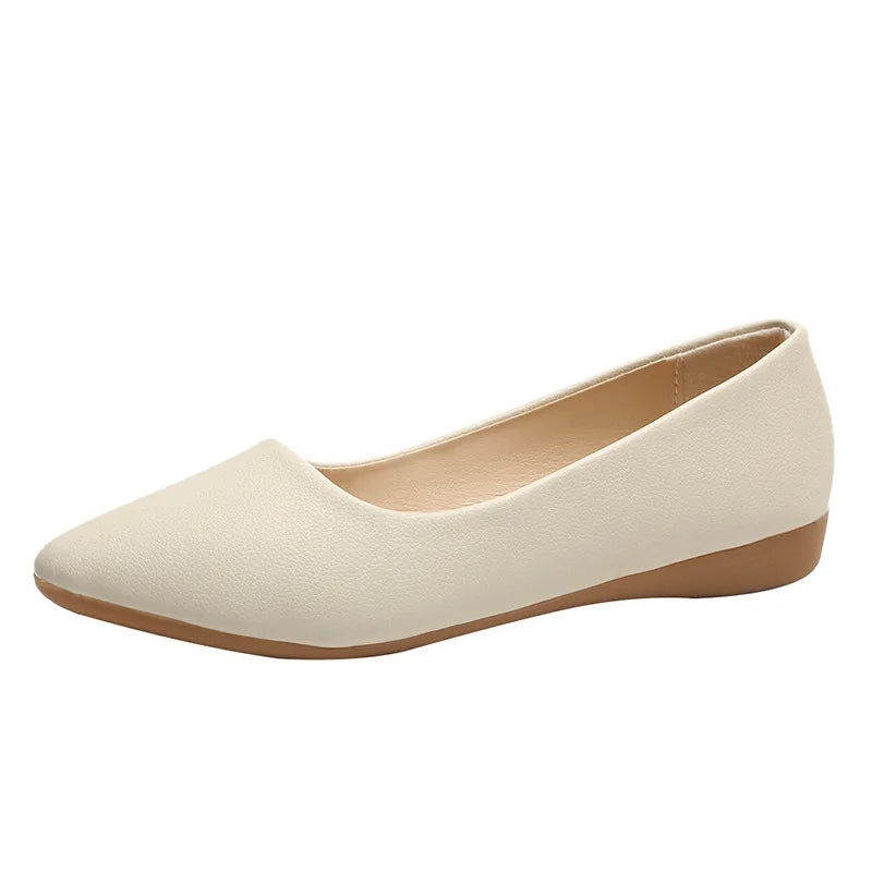 A Sapatilha Feminina Cloe é uma escolha básica, leve e confortável para o dia a dia. Sapatilha Slip On Sapatilha Simples Sapatilha Para Trabalhar Sapatilha Ortopédica Sapatilha Moderna Sapatilha Leve Sapatilha Flexível Sapatilha de Passeio Sapatilha Bico Mole Sapatilha Sapatilha Feminina Básica Leve e Confortável - Deluzen