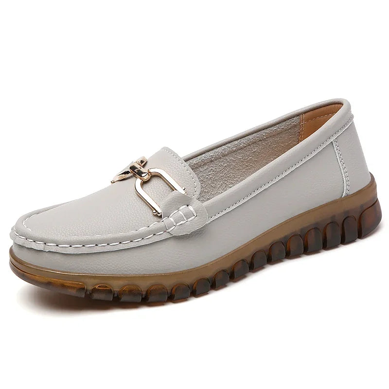 O Mocassim Feminino Lavita é uma escolha casual que combina estilo, praticidade e conforto. Mocassim Mocassim Ortopédico Sapatilha Mocassim Mocassim Antiderrapante Mocassim Casual Mocassim Elegante Mocassim Flexível Mocassim Moderna Sapato Mocassim Mocassim de Luxo Mocassim Moderno Mocassim Feminino Casual Slip On Flexível e Antiderrapante - Deluzen