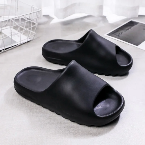 Os Chinelos Nuvem da linha S7V Slide, destinados tanto para mulheres quanto para homens, oferecem uma experiência de conforto e estilo excepcionais. Chinelos De Nuvem Chinelo Macio Chinelos Macios Chinelo Anti Derrapante Chinelo Colorido Chinelo de Casa Chinelo Moderno Chinelo Macios Chinelo Antiqueda Sandálias Macias Sandálias Femininas Chinelo Nuvem Feminino e Masculino Macios e Antiderrapantes - Deluzen