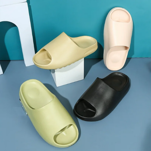 Os Chinelos Nuvem da linha S7V Slide, destinados tanto para mulheres quanto para homens, oferecem uma experiência de conforto e estilo excepcionais. Chinelos De Nuvem Chinelo Macio Chinelos Macios Chinelo Anti Derrapante Chinelo Colorido Chinelo de Casa Chinelo Moderno Chinelo Macios Chinelo Antiqueda Sandálias Macias Sandálias Femininas Chinelo Nuvem Feminino e Masculino Macios e Antiderrapantes - Deluzen