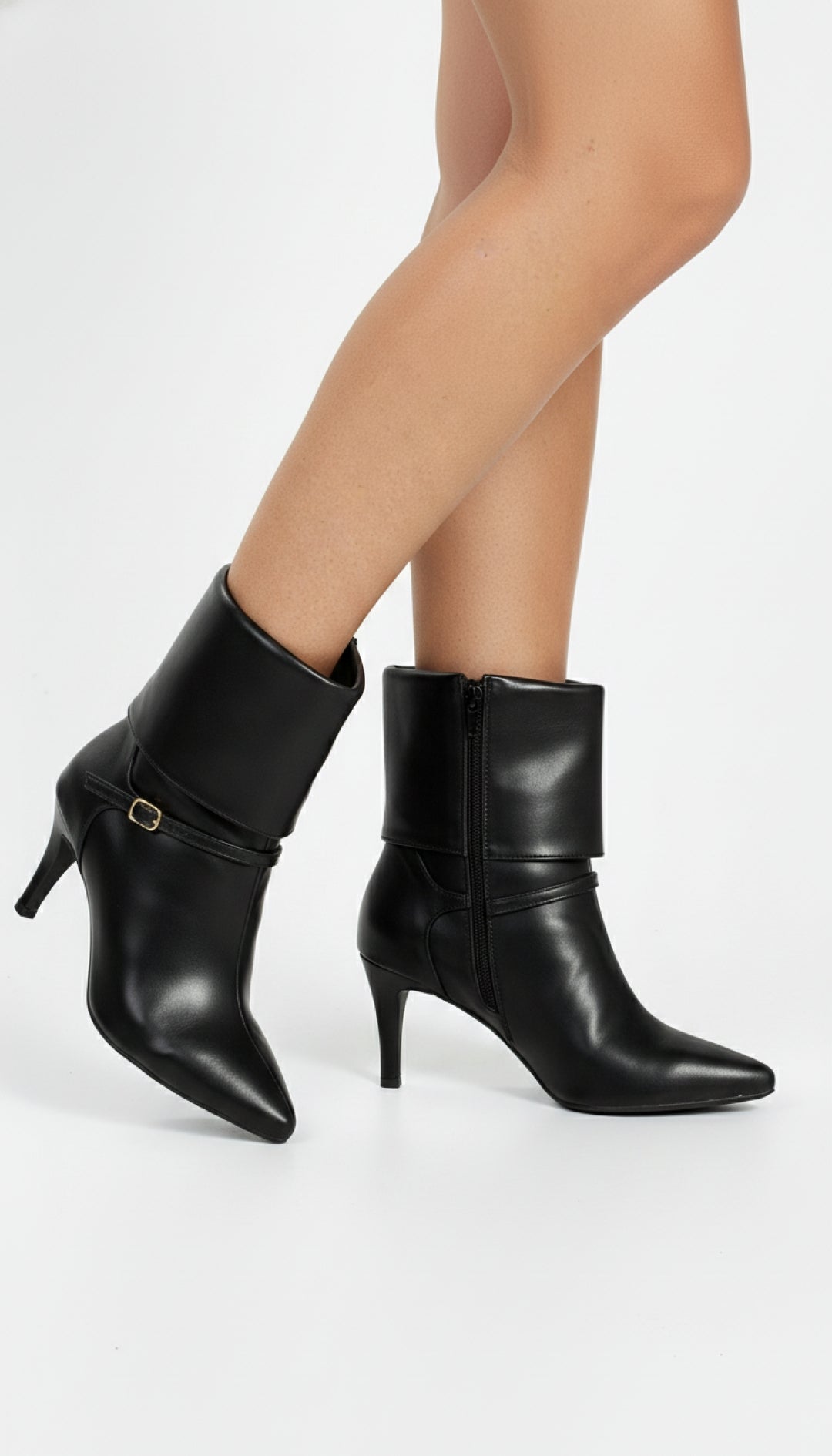 Bota Feminina Ankle Cano Curto e Salto Grosso -  Aisha Torricella