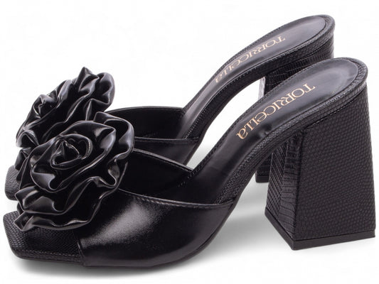 Sandália Tamanco Feminino com Flor Decorativa - FLW Torricella