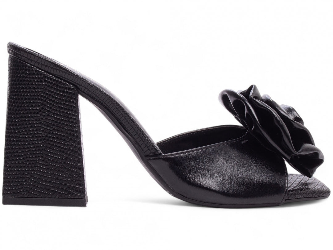 Sandália Tamanco Feminino com Flor Decorativa - FLW Torricella