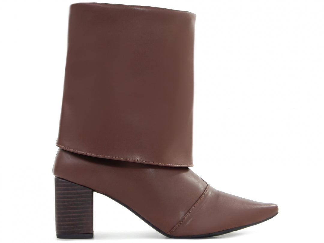 Bota Feminina Cano Curto e Salto Grosso -  Dyer Torricella