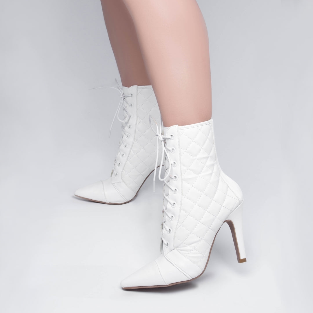 Bota Bico Fino Feminina em Costura e Cordão - Fantasy Torricella