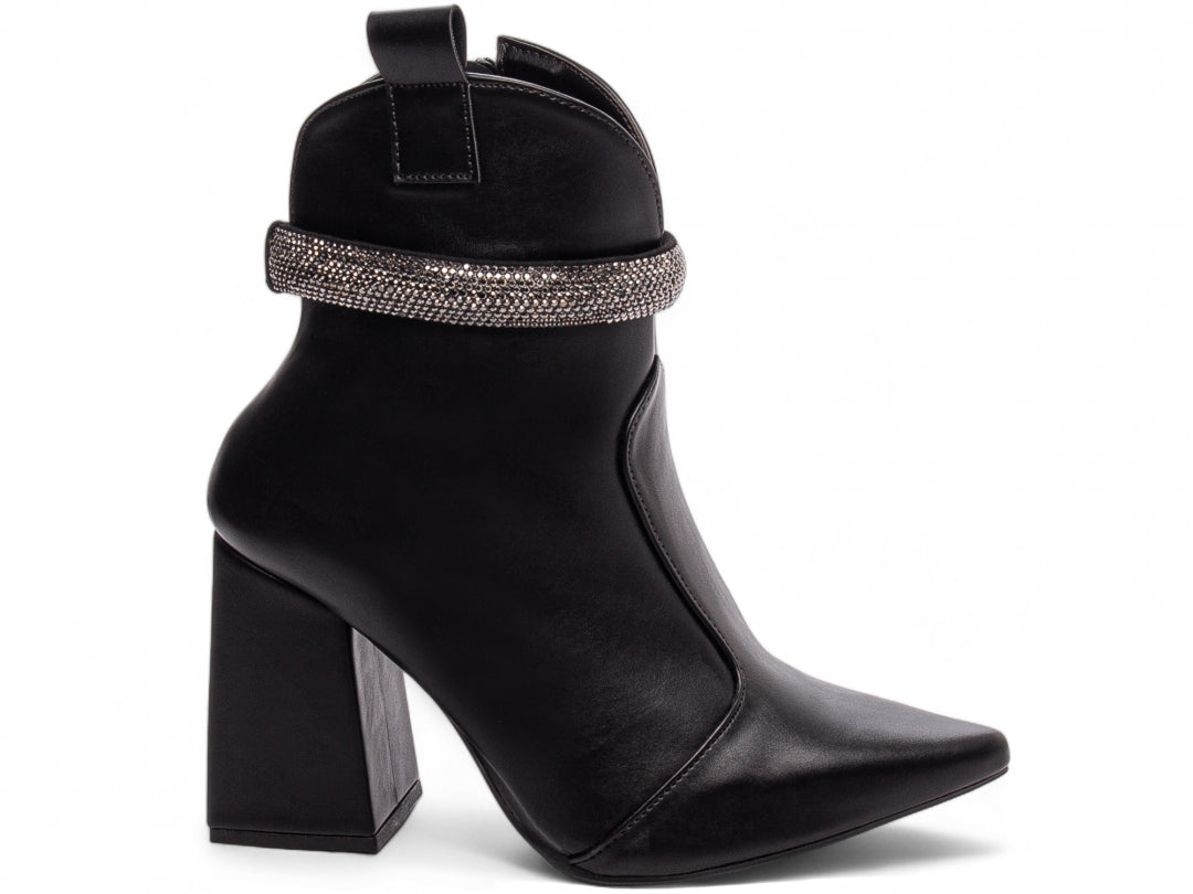 Bota Feminina Cano Curto Salto Grosso Quadrado com Pulseira de Fivela - Onyon Torricella