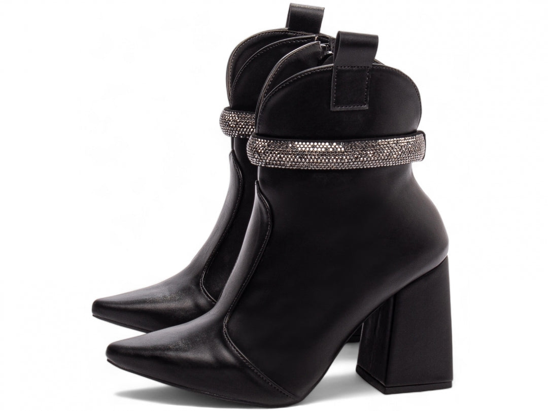 Bota Feminina Cano Curto Salto Grosso Quadrado com Pulseira de Fivela - Onyon Torricella