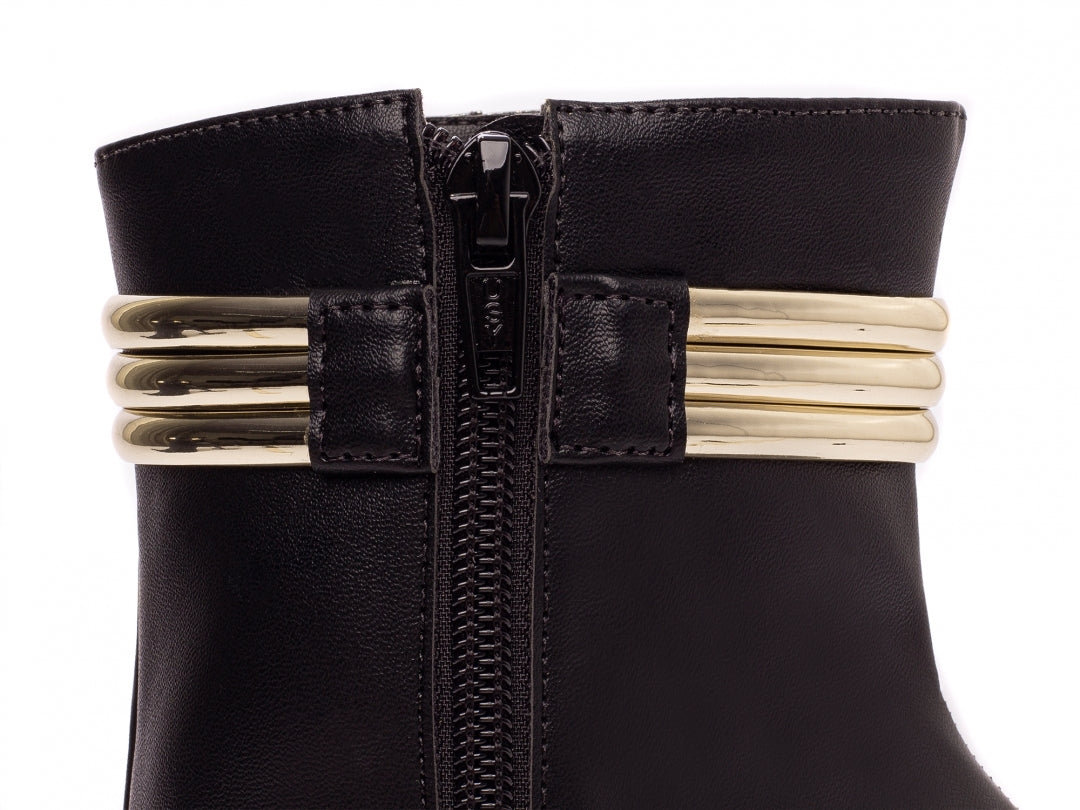 Bota Feminina Bico Fino Salto Alto Cano Curto - Raven Torricella