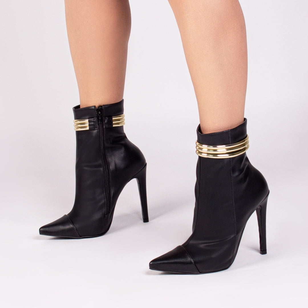 Bota Feminina Bico Fino Salto Alto Cano Curto - Raven Torricella