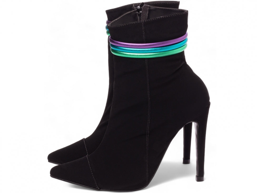 Bota Feminina Bico Fino Salto Alto Cano Curto - Raven Torricella