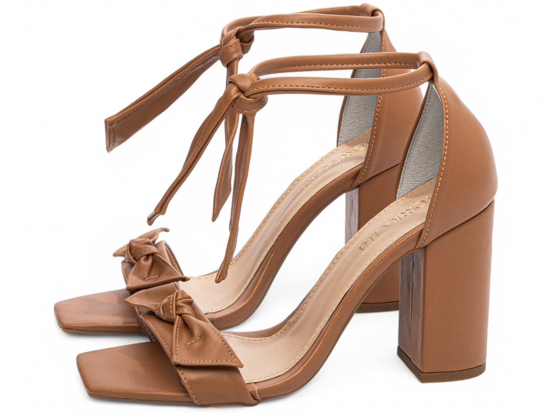 Sandália Feminina Fivela de Laço Salto Grosso - Candie Torricella