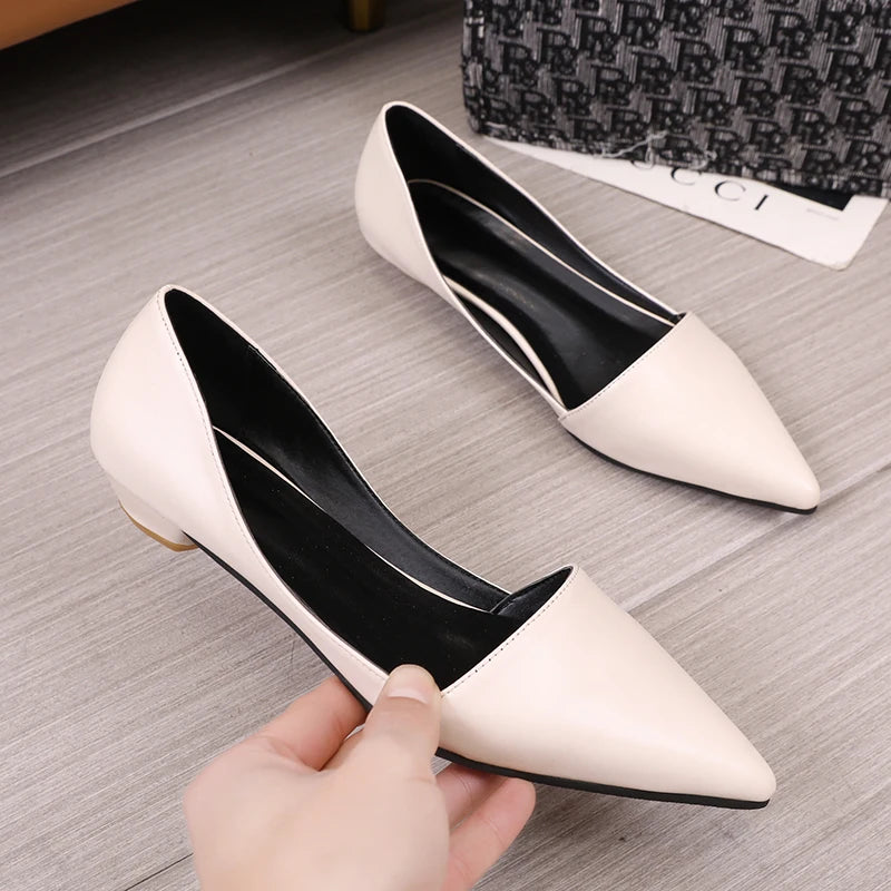A Sapatilha Feminina Aston é uma opção moderna, elegante e confortável para mulheres que buscam praticidade e estilo. apatilha  Sapatilha Confortável  Sapatilha Leve  Sapatilha Ortopédica  Sapatilha Para Trabalhar  Sapatilha Flexível  Sapatilha de Ponta  Sapatilha Moderna  Sapatilha Slip On  Sapatilha Bico Fino  Sapatilha Fashion  Sapatilha Couro  Sapatilha Simples  Sapatilha Plus Size  Sapatilha Para Grávidas Sapatilha Feminina Bico Fino Moderna Leve e Confortável Slip On - Deluzen