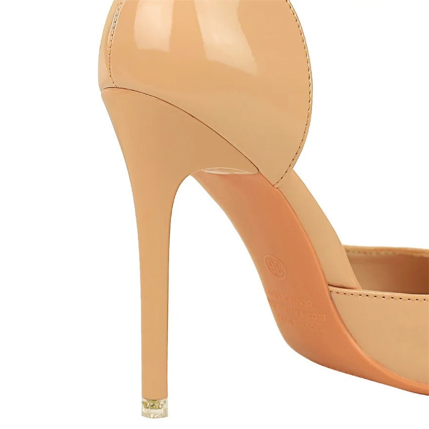 Scarpin Feminino Salto Agulha com Ponta de Metal - AGL Bigtree