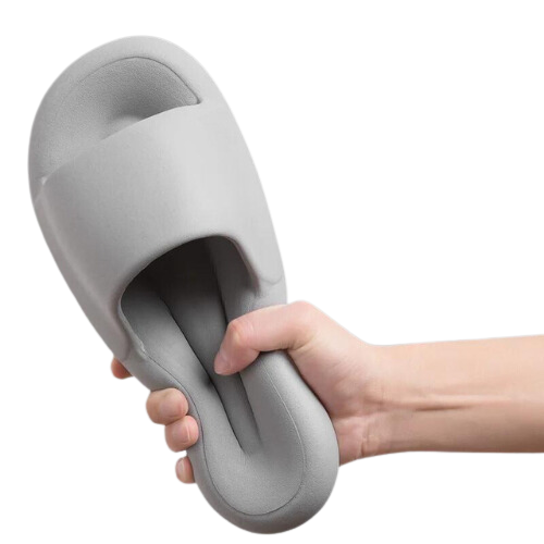 Os Chinelos Nuvem da linha Softys oferecem uma experiência de conforto excepcional para mulheres e homens. Sandálias Nuvem  Sandálias Macias  Chinelos Pantufa  Chinelos Macios  Chinelos De Nuvem  Chinelo Nuvem Verde  Chinelo Nuvem Preto  Chinelo Nuvem Laranja  Chinelo Nuvem Cáqui  Chinelo Nuvem Branco  Chinelo Nuvem  Chinelo Moderno  Chinelo Macio  Chinelo Antiqueda  Chinelo Anti Derrapante  Chinelo Nuvem Feminino e Masculino Macios e Antiderrapantes - Deluzen