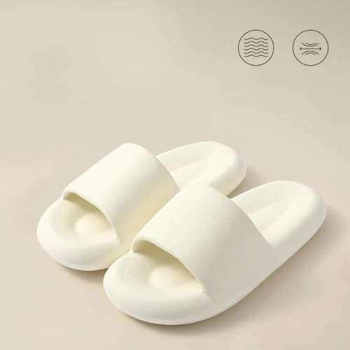 Os Chinelos Nuvem da linha Softys oferecem uma experiência de conforto excepcional para mulheres e homens. Sandálias Nuvem  Sandálias Macias  Chinelos Pantufa  Chinelos Macios  Chinelos De Nuvem  Chinelo Nuvem Verde  Chinelo Nuvem Preto  Chinelo Nuvem Laranja  Chinelo Nuvem Cáqui  Chinelo Nuvem Branco  Chinelo Nuvem  Chinelo Moderno  Chinelo Macio  Chinelo Antiqueda  Chinelo Anti Derrapante  Chinelo Nuvem Feminino e Masculino Macios e Antiderrapantes - Deluzen