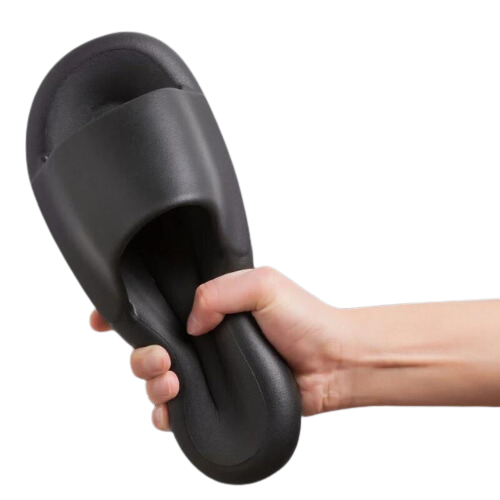 Os Chinelos Nuvem da linha Softys oferecem uma experiência de conforto excepcional para mulheres e homens. Sandálias Nuvem  Sandálias Macias  Chinelos Pantufa  Chinelos Macios  Chinelos De Nuvem  Chinelo Nuvem Verde  Chinelo Nuvem Preto  Chinelo Nuvem Laranja  Chinelo Nuvem Cáqui  Chinelo Nuvem Branco  Chinelo Nuvem  Chinelo Moderno  Chinelo Macio  Chinelo Antiqueda  Chinelo Anti Derrapante  Chinelo Nuvem Feminino e Masculino Macios e Antiderrapantes - Deluzen